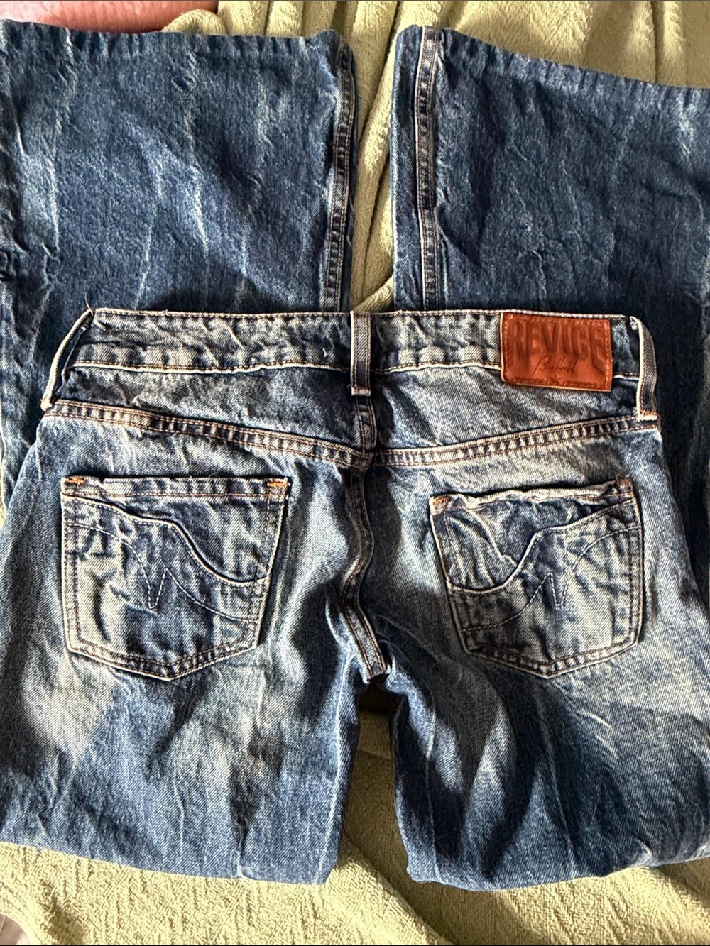 Revice Low Rise Victoria Jeans - Picture 3 of 9